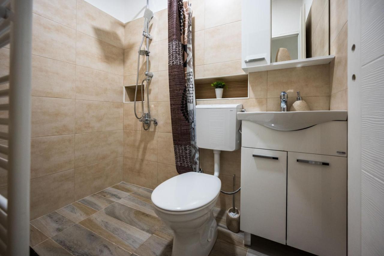 Spacious And Bright 2Bdr Apartment In The Old Town Sarajevo Exterior photo