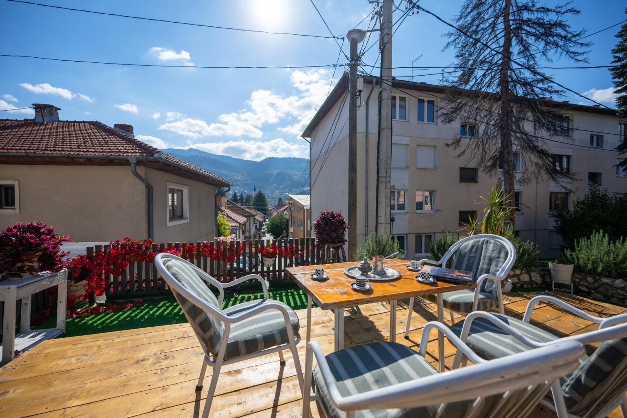 Spacious And Bright 2Bdr Apartment In The Old Town Sarajevo Exterior photo